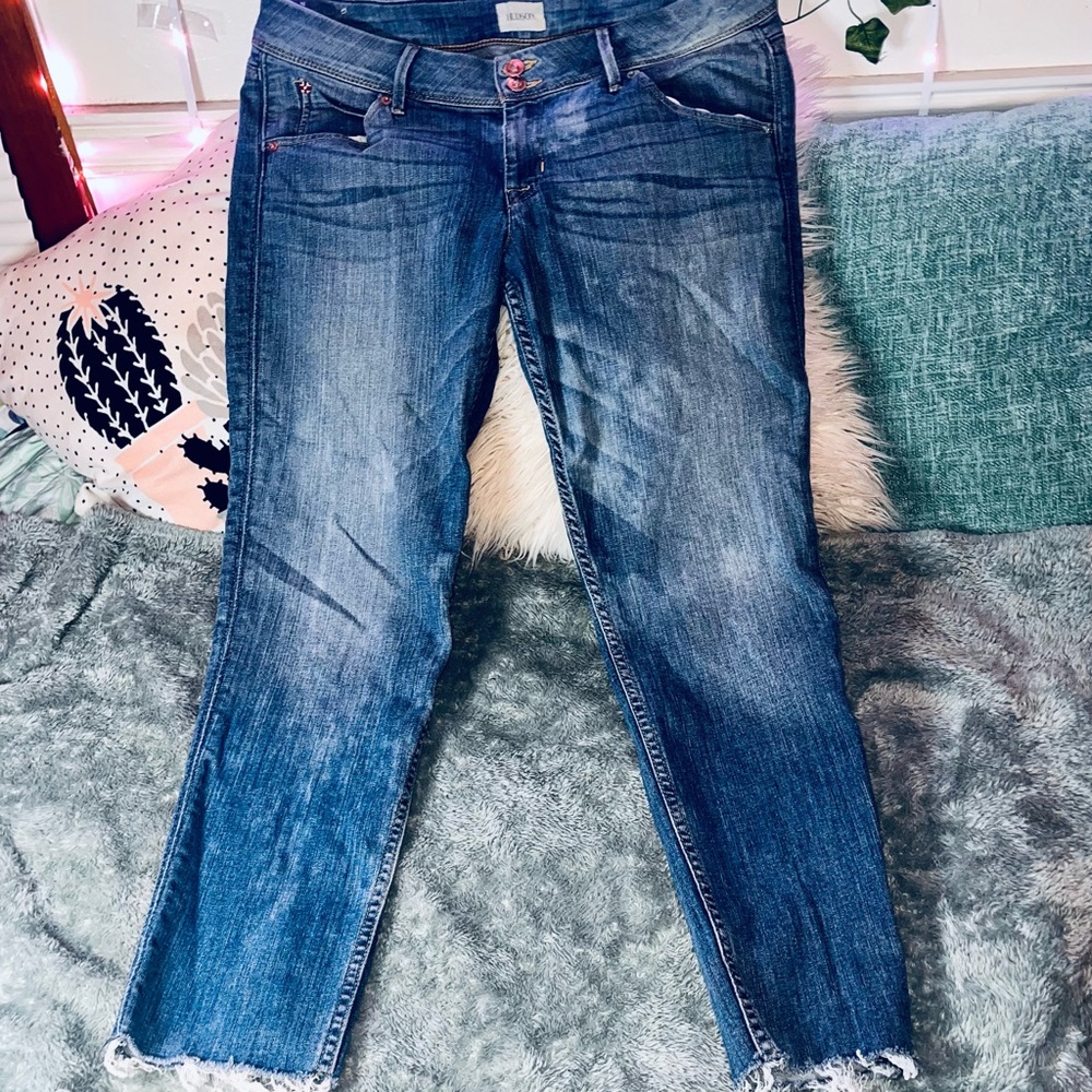 Hudson Low Rise Cropped Raw Hem Jeans Sz 31